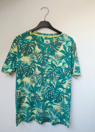 Tee-shirt vert Garcia, brand: Garcia, condizioni: Ottime, taglia: S / IT 40 / EU 36, €3.50, €4.38 include la Protezione acquisti