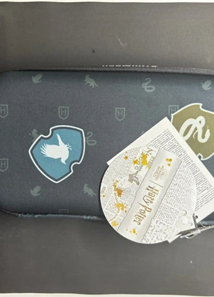 Pochette rigide Switch Harry Potter – Blasons Poudlard – Neuve avec étiquette, brand: Harry Potter, condizioni: Nuovo con cartellino, €6.00, €7.00 include la Protezione acquisti Pro