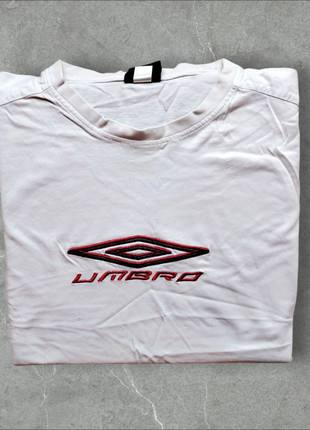 Débardeur Umbro - Blanc - Logo Brodé Rouge - Taille XL, marque: Umbro, état: Bon état, taille: XL, 5,00 €, 5,95 € Protection acheteurs incluse
