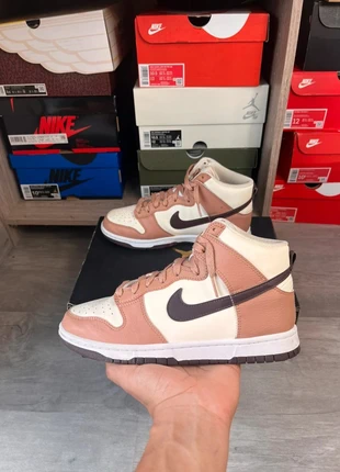 Nike Dunk High ´Dusted Clay’ taille 40, marque: Nike, état: Très bon état, taille: 40, 50,00 €, 53,20 € Protection acheteurs incluse