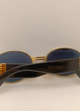 Versace Gold and Black Sunglasses, marque: Versace, état: Bon état, 122,00 €, 128,80 € Protection acheteurs incluse
