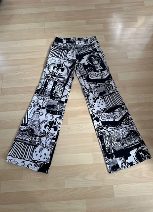 White & Black GFF jeans, brand: Gianfranco Ferré, condition: Very good, size: M / 38 / 10, €75.00, €79.45 includes Buyer Protection