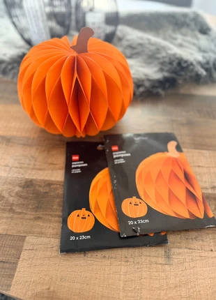 2 papieren herfst / Halloween pompoenen, marque: Deco, état: Très bon état, 6,00 €, 7,00 € Protection acheteurs incluse