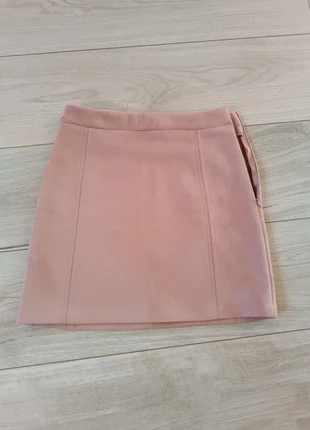 Jupe courte en daim rose, marca: Pull & Bear, estado: Muy bueno, tamaño: S / 36 / 8, 4,00 €, 4,90 € Protección al comprador incluida