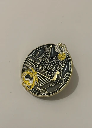 Pins poudlard Harry potter, marque: Harry Potter, état: Neuf sans étiquette, 5,90 €, 6,90 € Protection acheteurs incluse