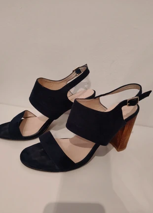 Tacones azul marino, marca: Alta Moda, estado: Bueno, tamaño: 41, 5,00 €, 5,95 € Protección al comprador incluida
