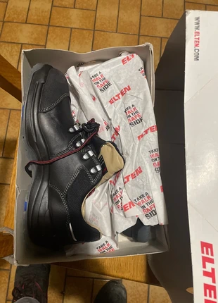 Chaussure de sécurité 44, marque: Elten, état: Neuf avec étiquette, taille: 44, 25,00 €, 26,95 € Protection acheteurs incluse