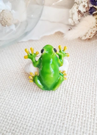 Broche grenouille verte, marke: Grenouille, zustand: Sehr gut, 9,00 €, 10,15 € beinhaltet Vinted-Käuferschutz Pro