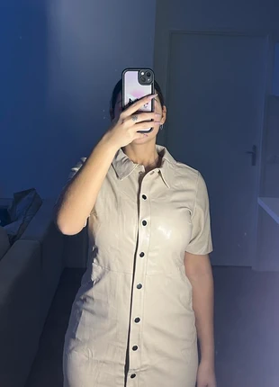 Robe similicuir beige, marque: theyk, état: Neuf avec étiquette, taille: M / 38 / 10, 15,00 €, 16,45 € Protection acheteurs incluse