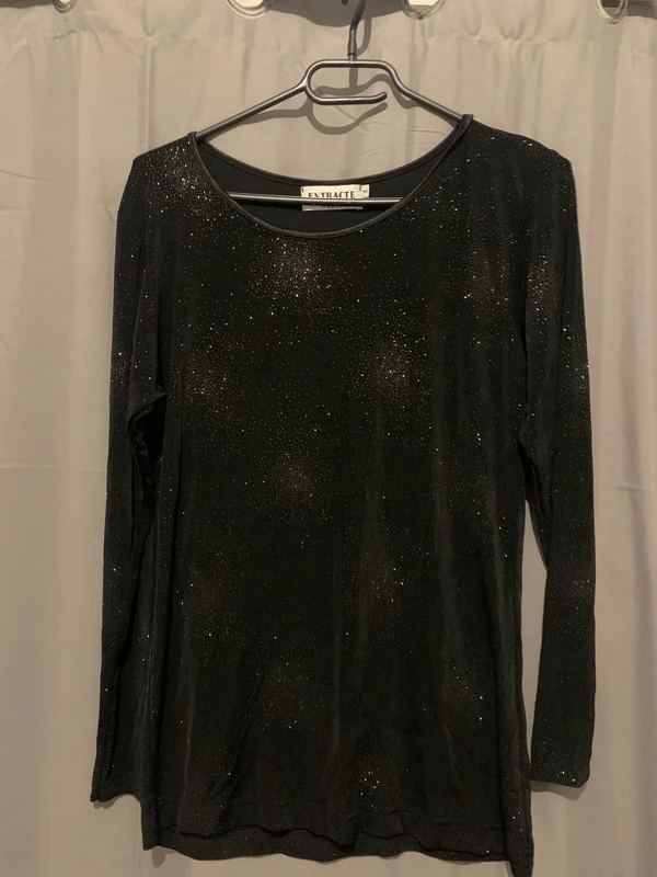 pull à paillettes - photo numéro 2