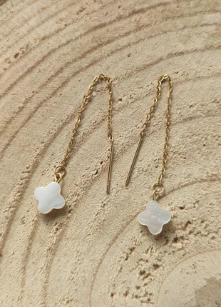 Boucles d'oreilles dorées chaîne pendante à trèfle blanc nacré - Acier inoxydable, marca: ZAG, estado: Muito bom, €12.00, €13.30 inclui Proteção do Comprador Pro