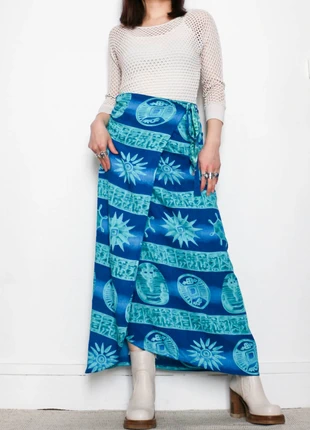 Blue wrap skirt cover up | Pareo bleu avec motif egyptien, marque: Vintage, état: Très bon état, taille: Taille unique, 8,00 €, 9,10 € Protection acheteurs (Pro) incluse
