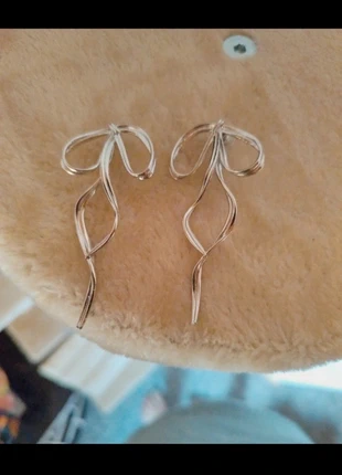 Boucles d'oreilles pendantes nœuds neuves sans étiquette, état: Neuf sans étiquette, 5,00 €, 5,95 € Protection acheteurs incluse