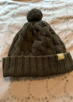 Bonnet adidas, brand: adidas, condition: Good, size: S, €3.00, €3.85 includes Buyer Protection