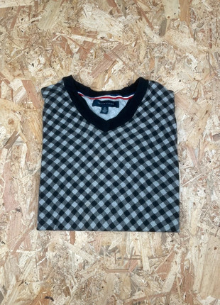 Sweat Tommy Hilfiger Col V, marque: Tommy Hilfiger, état: Très bon état, taille: M, 12,99 €, 14,34 € Protection acheteurs (Pro) incluse