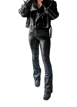 Pantalon moulant jambe large cuir synthétique noir patte d'éléphant, merk: Noir, staat: Nieuw zonder prijskaartje, maat: XS / 34 / 6, € 16,00, € 17,50 inclusief Kopersbescherming