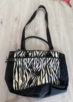 Kipling zèbre, marke: Kipling, zustand: Gut, 8,00 €, 9,10 € inklusive Vinted-Käuferschutz
