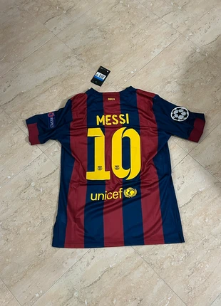 maglia Barcellona di Leo Messi 2014/2015, brand: blaugrana, condizioni: Nuovo con cartellino, taglia: M, €30.00, €32.20 include la Protezione acquisti