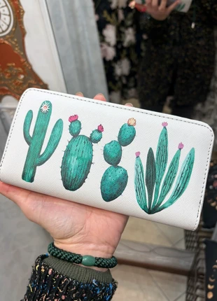 Portafoglio inglese bianco con cactus, brand: Banned Retro, condizioni: Nuovo con cartellino, €10.00, €11.20 include la Protezione acquisti Pro
