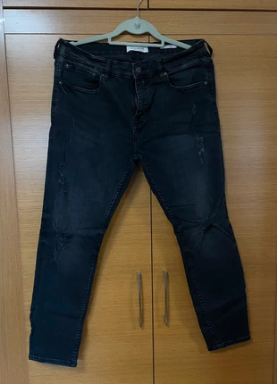 Vaqueros Negros rotos P&B, marque: Pull & Bear, état: Très bon état, taille: W36 | FR 46, 5,00 €, 5,95 € Protection acheteurs incluse