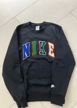 Zwarte nike sweater maat XS, marque: Nike, état: Neuf sans étiquette, taille: XS, 17,50 €, 19,08 € Protection acheteurs incluse