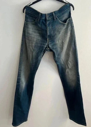 Sublime Jean Levi’s W 34 / L 36, marque: Levi Strauss & Co., état: Très bon état, taille: Taille unique, 22,00 €, 23,80 € Protection acheteurs incluse