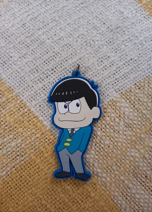 Karamatsu Rubber Strap Keychain, marca: Bandai, estado: Muito bom, €1.00, €1.75 inclui Proteção do Comprador