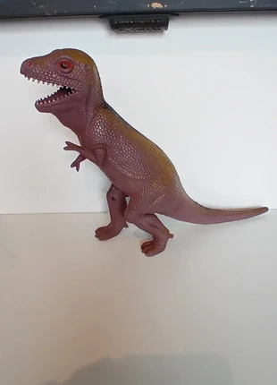 T-Rex hong kong, merk: Hong Kong, staat: Goed, maat: Universeel, € 8,99, € 10,14 inclusief Kopersbescherming