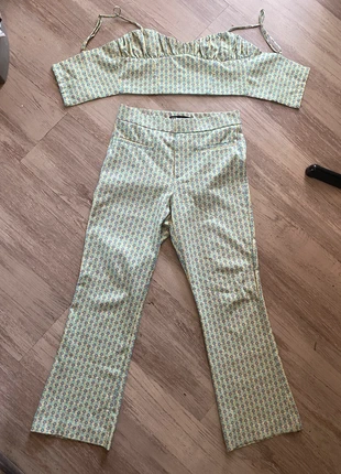 Ensemble Zara Femme – Haut M / Bas S – Veste Fleurie, brand: Zara, condition: Very good, size: S / 36 / 8, €10.00, €11.20 includes Buyer Protection