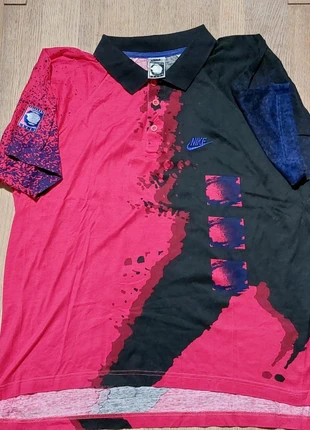 Tee shirt Nike, Challenge Court,tennis Agassi . vintage L – modèle F112-SFW, merk: Nike, staat: Heel goed, maat: L, € 130,00, € 137,20 inclusief Kopersbescherming