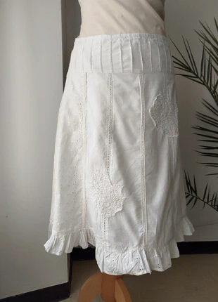 Jupe blanche vintage sequin strass brillant oldmoney chic, marke: Vintage Dressing, zustand: Sehr gut, größe: M / 38 / 10, 8,00 €, 9,10 € inklusive Vinted-Käuferschutz