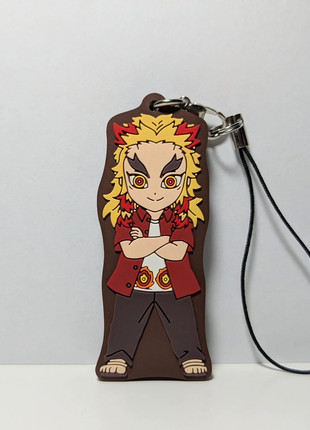 Demon slayer kyojuro rengoku in casual wear style rubber mascot keychain keyring, marque: Demon Slayer, état: Très bon état, 5,50 €, 6,48 € Protection acheteurs incluse