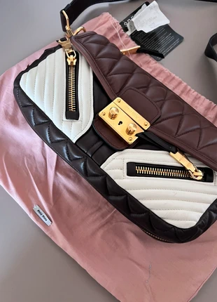 Miu miu bikers, marke: Miu Miu, zustand: Neu, mit Etikett, 2 100,00 €, 2 205,70 € inklusive Vinted-Käuferschutz