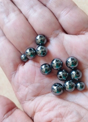 Lot 12 Perles hématite 8mm, marque: Création Bijoux, état: Neuf sans étiquette, 2,50 €, 3,33 € Protection acheteurs incluse
