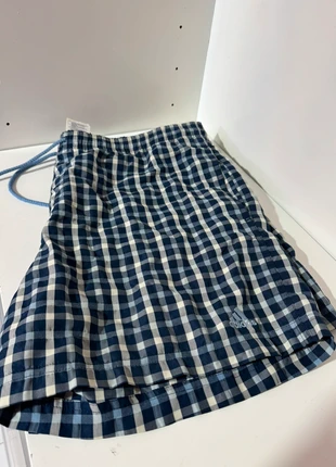 Bañador de cuadros Adidas vintage, marca: adidas, estado: Muy bueno, tamaño: L, 10,00 €, 11,20 € Protección al comprador Pro incluida