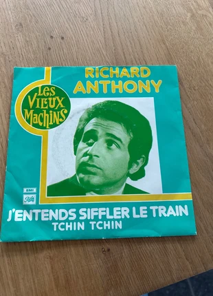 Vinyle Richard Anthony 45 Tours, staat: Heel goed, € 2,00, € 2,80 inclusief Kopersbescherming