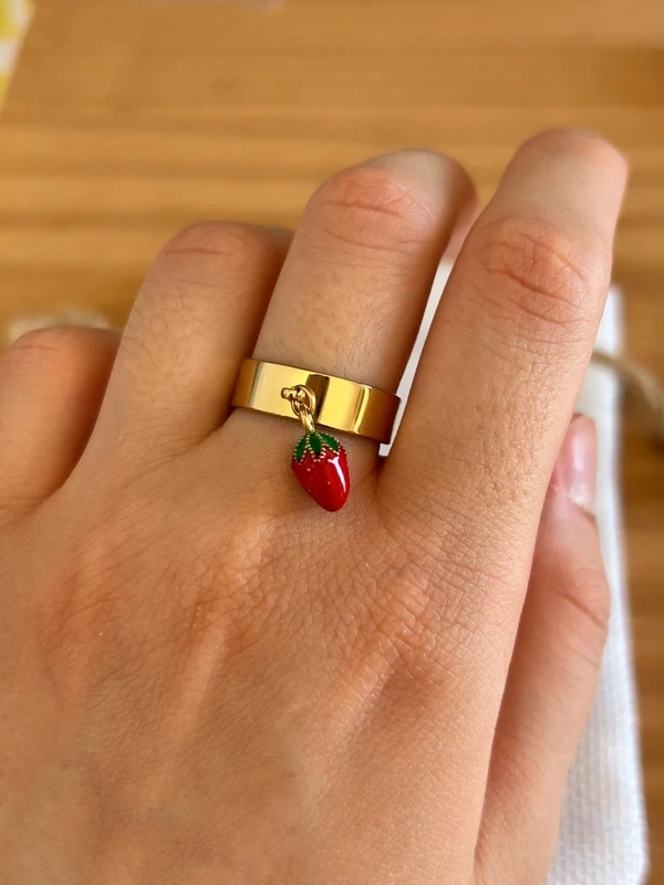 Bague fraise kawai vintage - photo numéro 4