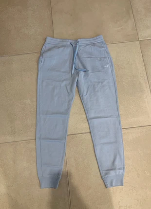 Jogging Hollister, marque: Hollister, état: Très bon état, taille: M, 3,00 €, 3,85 € Protection acheteurs incluse