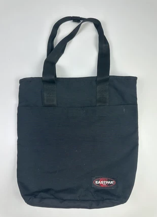 Sac eastpak en bandoulière noir - fourre tout - cabas -, marque: Eastpak, état: Très bon état, 9,00 €, 10,15 € Protection acheteurs incluse