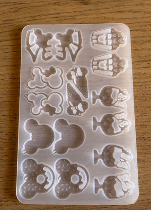 Stampo in silicone Topolino, marca: Mai, estado: Novo sem etiquetas, €10.00, €11.20 inclui Proteção do Comprador