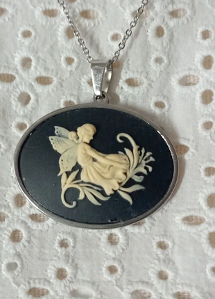 Collier acier inoxydable 50 cm pendentif camée résine 30 x 40 mm acier inoxydable, zustand: Neu, 12,00 €, 13,30 € inklusive Vinted-Käuferschutz