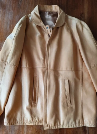 Giacca in vera pelle colore ocra, merk: Vera Pelle, staat: Heel goed, maat: XL, € 50,00, € 53,20 inclusief Kopersbescherming
