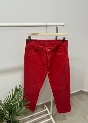 Jeans Levi’s 501 Rosso W33L32, marque: Levi's, état: Très bon état, taille: S / 36 / 8, 20,00 €, 21,70 € Protection acheteurs incluse