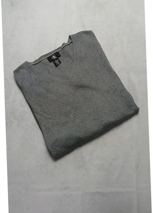 Pull col V Calvin Klein gris - Taille XL, marque: Calvin Klein, état: Très bon état, taille: XL, 13,00 €, 14,35 € Protection acheteurs (Pro) incluse