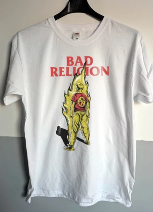 T-shirt nera | Bad Religion | Suffer, brand: nobrand, condizioni: Ottime, taglia: M, €13.00, €14.35 include la Protezione acquisti Pro