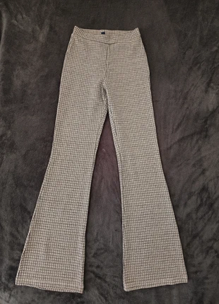 Pantalon Pattes d'éléphant, marque: Kiabi, état: Très bon état, taille: XXS / 32 / 4, 2,50 €, 3,33 € Protection acheteurs incluse