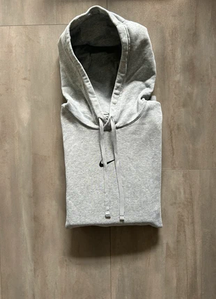 Sweat à capuche Nike Homme logo imprimé | Gris logo Noir| Très bon état | Taille S, merk: Nike, staat: Heel goed, maat: S, € 15,00, € 16,45 inclusief Kopersbescherming