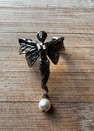 Vintage Pewter Fairy Pendant/Brooch with Pearl (BRO02), condition: Good, £15.00, £16.45 includes Buyer Protection