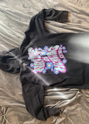 Schwarzer Hoodie, marke: Blue Tomato, zustand: Sehr gut, größe: XS, 13,50 €, 14,88 € inklusive Vinted-Käuferschutz