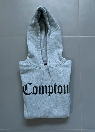 Sweat Compton Gris, marque: Mister Tee, état: Très bon état, taille: M, 10,00 €, 11,20 € Protection acheteurs incluse